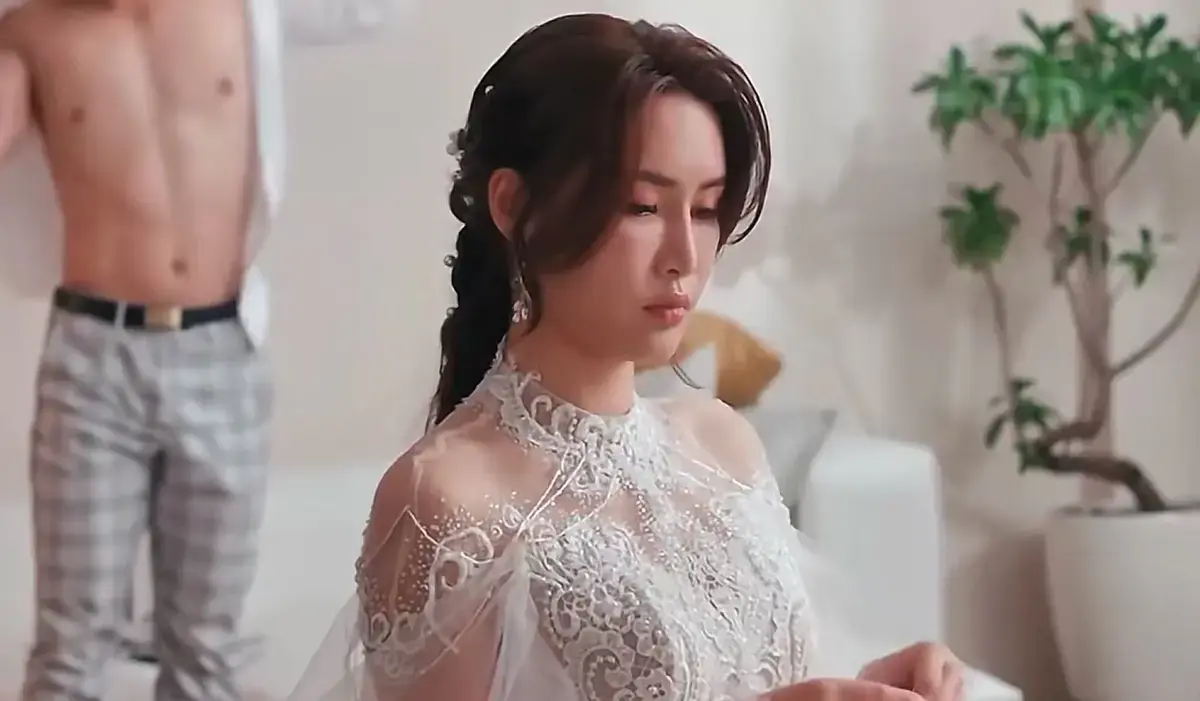 小凤新婚无删减高清全集