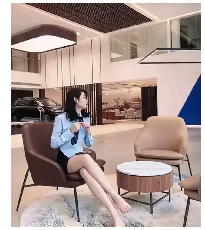 佳木斯新玛特迪桑特女销售事件完整现场视频在线观看-迪桑特导购事件完整视频免费播放-后续结果意想不到