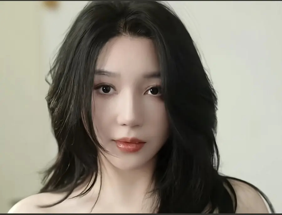 《三人行》资源下载-1080P高清画质无删减完整版在线享-三人行eily教母三部曲全季