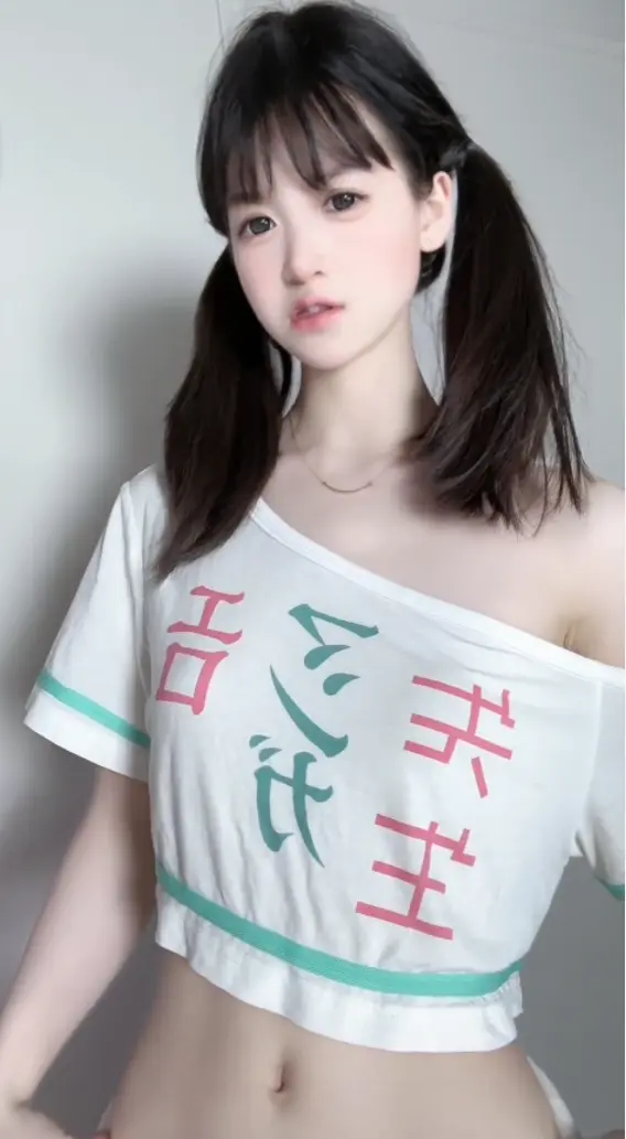 《萌小栖》萌系写真完整版-4K超清未删减-会员专属全集-百度网盘夸克网盘资源